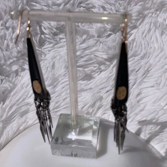 Alexis Bittar 'Alexandria' Gunmetal Fringe & white Lucite® Earrings - Picture 6 of 6